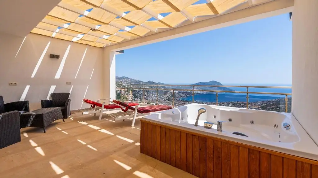 Jacuzzi tub